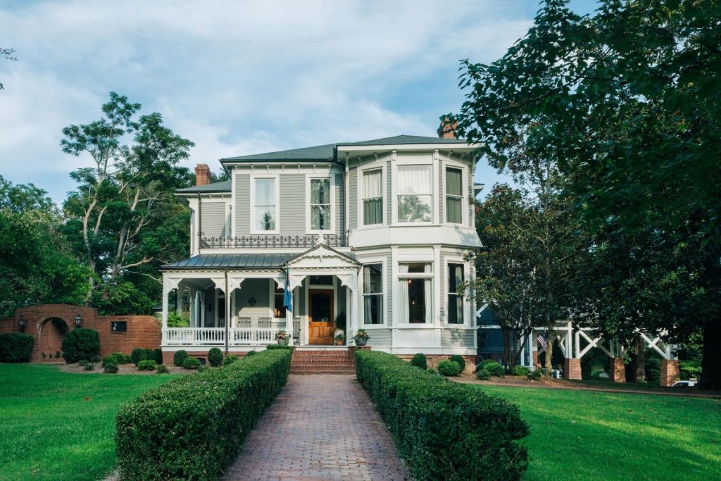 historic southern home
